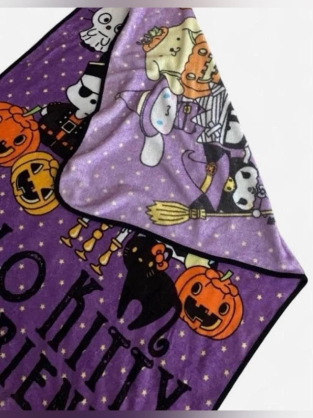 NWOT Hello Kitty & Friends Sanrio Purple Halloween Blanket